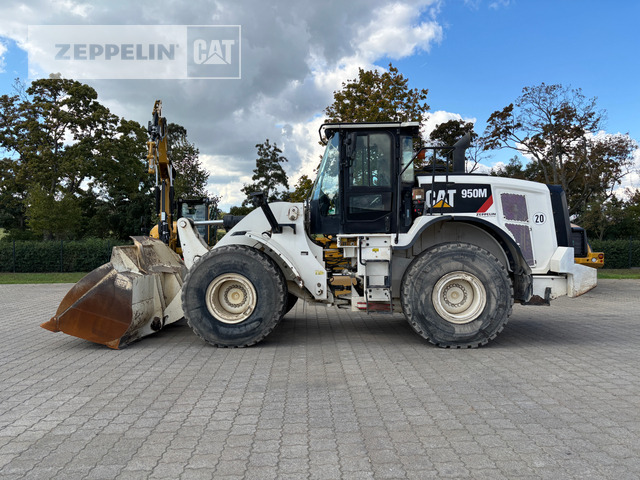 Cat 950M - Chargeuse sur pneus: photos 2 Cat 950M - Chargeuse sur pneus: photos 2