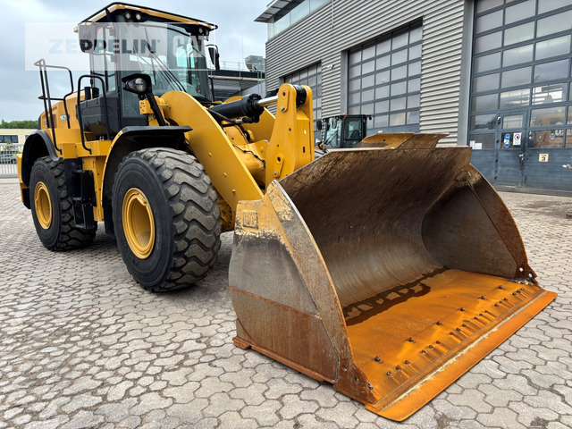 Cat 962M - Chargeuse sur pneus: photos 1 Cat 962M - Chargeuse sur pneus: photos 1