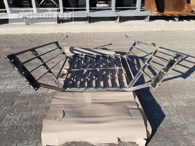Sonstiges Schutzgitter 950GC - Calandre pour Engins de chantier: photos 3 Sonstiges Schutzgitter 950GC - Calandre pour Engins de chantier: photos 3
