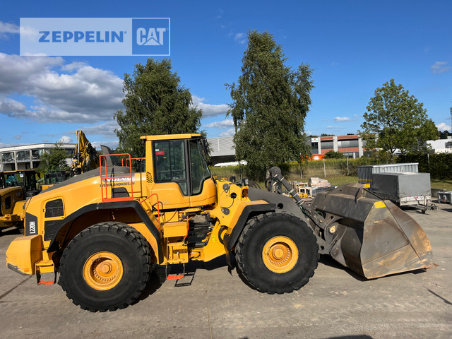 Volvo L220H - Chargeuse sur pneus: photos 4 Volvo L220H - Chargeuse sur pneus: photos 4