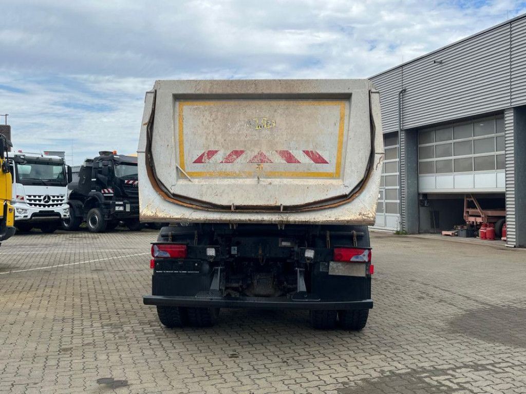 MAN TG-S 35.460 8x6 4 Achs Muldenkipper Meiller 18m³ - Camion multibenne: photos 4 MAN TG-S 35.460 8x6 4 Achs Muldenkipper Meiller 18m³ - Camion multibenne: photos 4