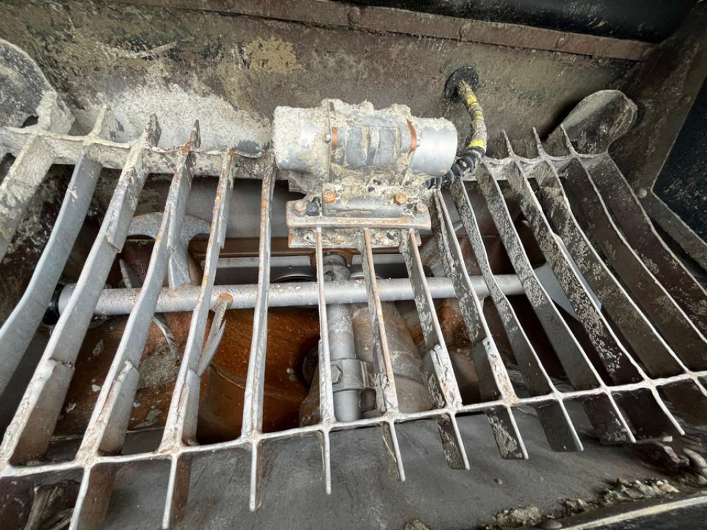 MERCEDES-BENZ Actros 2632 6x4 Betonpumpe Schwing 24m - Camion pompe: photos 4 MERCEDES-BENZ Actros 2632 6x4 Betonpumpe Schwing 24m - Camion pompe: photos 4