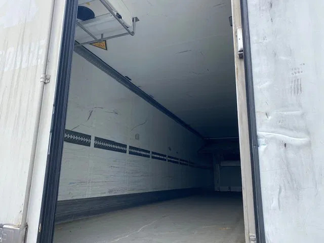 Schmitz Cargobull SCB 53B koelvries met carrier vector 1950MT 2 temp en tussenwand, - Semi-remorque frigorifique: photos 5 Schmitz Cargobull SCB 53B koelvries met carrier vector 1950MT 2 temp en tussenwand, - Semi-remorque frigorifique: photos 5