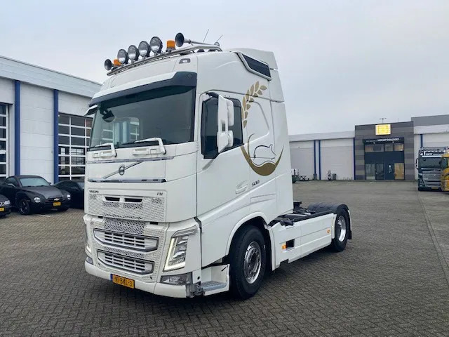 Volvo FH 500 , euro 6 met hydrauliek en lage km stand......compleet uitgevoerd..... - Tracteur routier: photos 1 Volvo FH 500 , euro 6 met hydrauliek en lage km stand......compleet uitgevoerd..... - Tracteur routier: photos 1