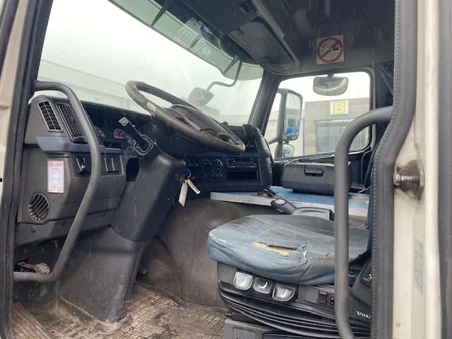 Volvo FM 400 globetrotter trekker - Tracteur routier: photos 5 Volvo FM 400 globetrotter trekker - Tracteur routier: photos 5