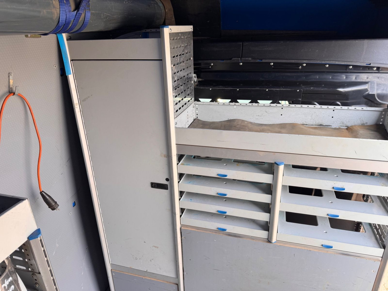 Fourgon utilitaire Iveco Daily Kasten 50 C 170 Werkstattwagen SORTIMO: photos 22 Fourgon utilitaire Iveco Daily Kasten 50 C 170 Werkstattwagen SORTIMO: photos 22