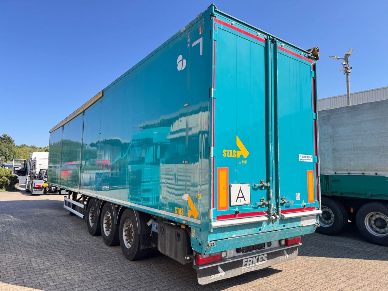 Stas S 300 ZX Walkingfloor Schubboden 2 x Vorhanden - Semi-remorque à fond mouvant: photos 5 Stas S 300 ZX Walkingfloor Schubboden 2 x Vorhanden - Semi-remorque à fond mouvant: photos 5