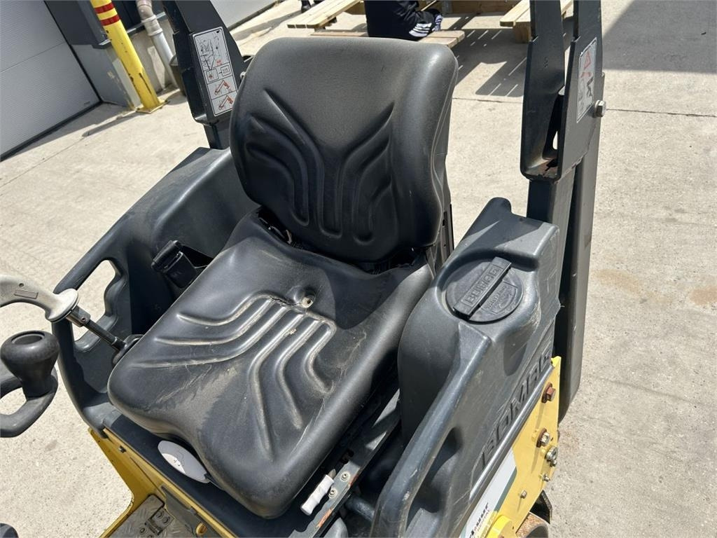 Compacteur à pieds de mouton/ Monocylindre Bomag BW80AD-5 (4605): photos 7