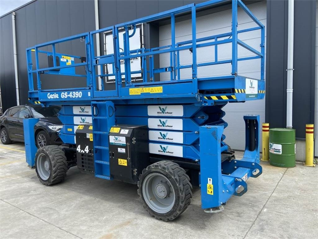 Genie GS4390RT (3214) - Nacelle ciseaux: photos 2 Genie GS4390RT (3214) - Nacelle ciseaux: photos 2