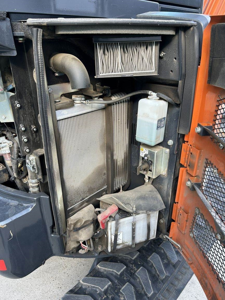 Mini pelle Hitachi ZX26U-6 (9989): photos 19