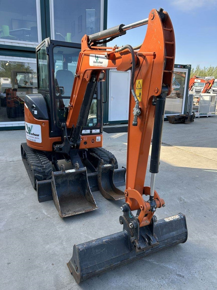 Mini pelle Hitachi ZX26U-6 (9989): photos 6