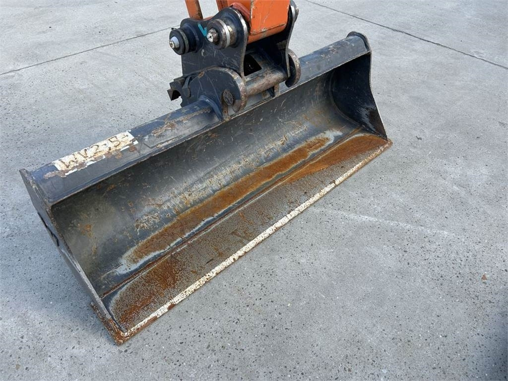 Mini pelle Hitachi ZX26U-6 (9989): photos 12