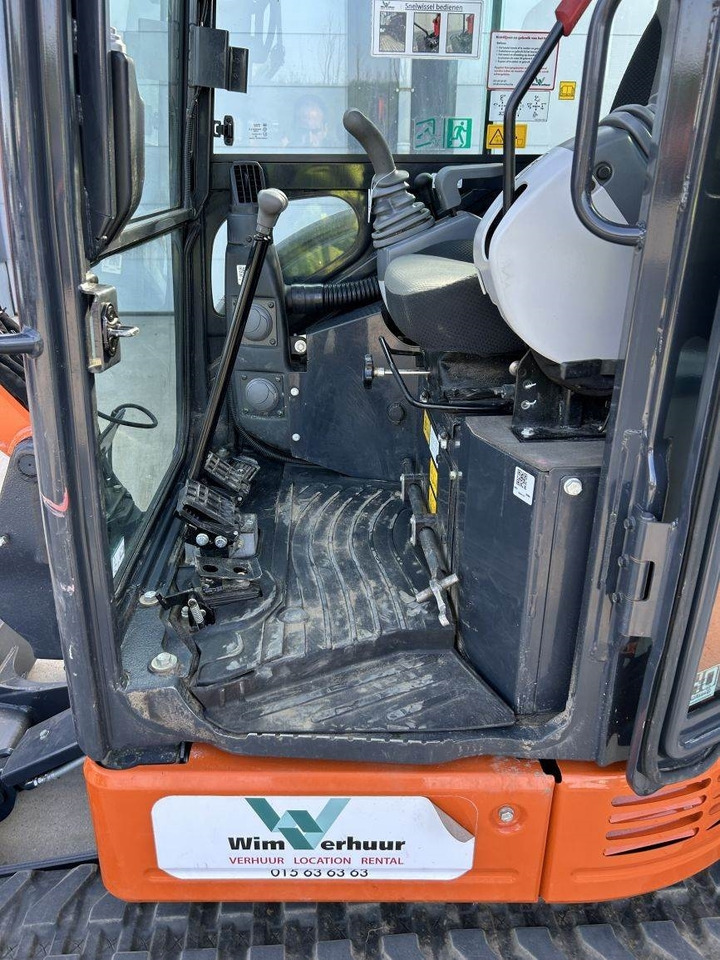 Mini pelle Hitachi ZX26U-6 (9989): photos 24