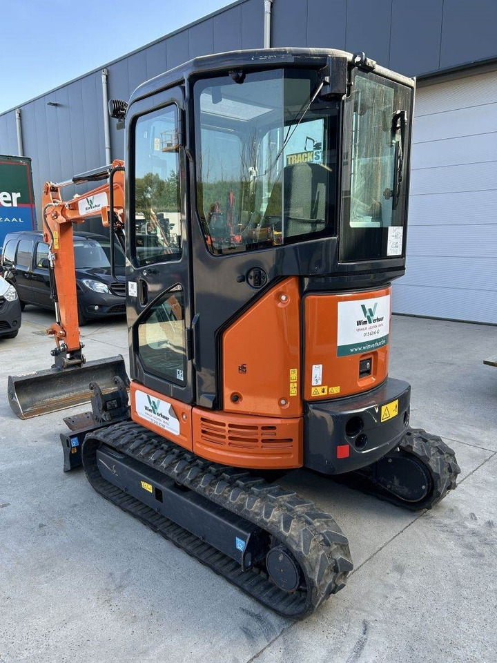 Mini pelle Hitachi ZX26U-6 (9989): photos 8
