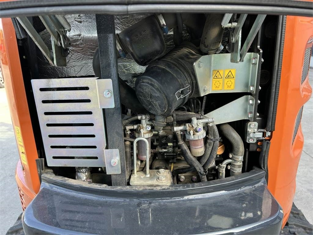 Mini pelle Hitachi ZX26U-6 (9989): photos 16