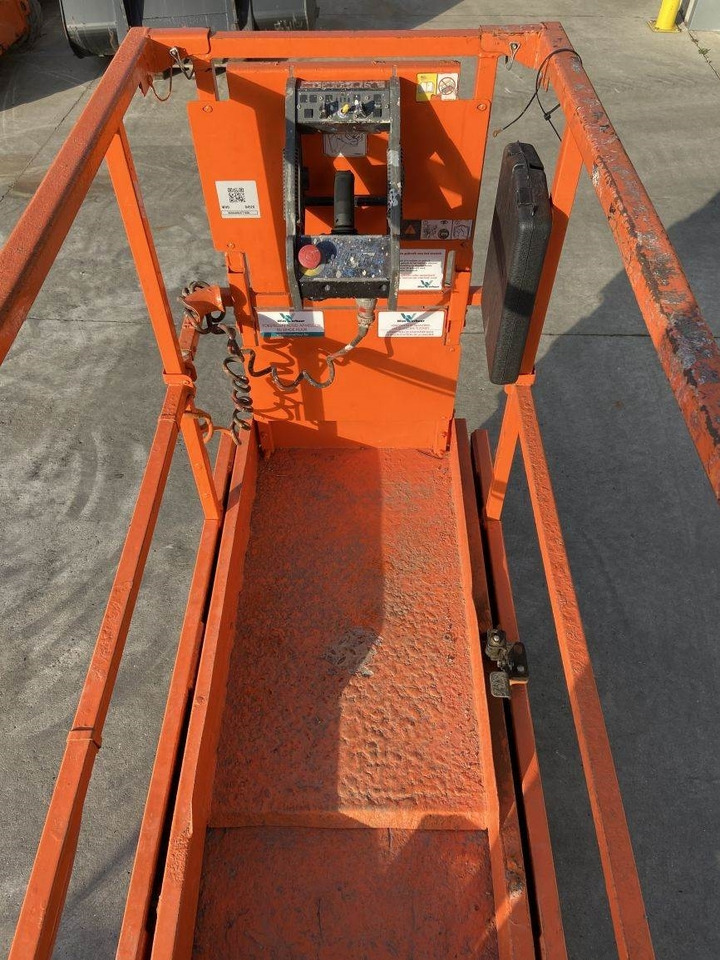 JLG 1930ES (4520) - Nacelle ciseaux: photos 4 JLG 1930ES (4520) - Nacelle ciseaux: photos 4