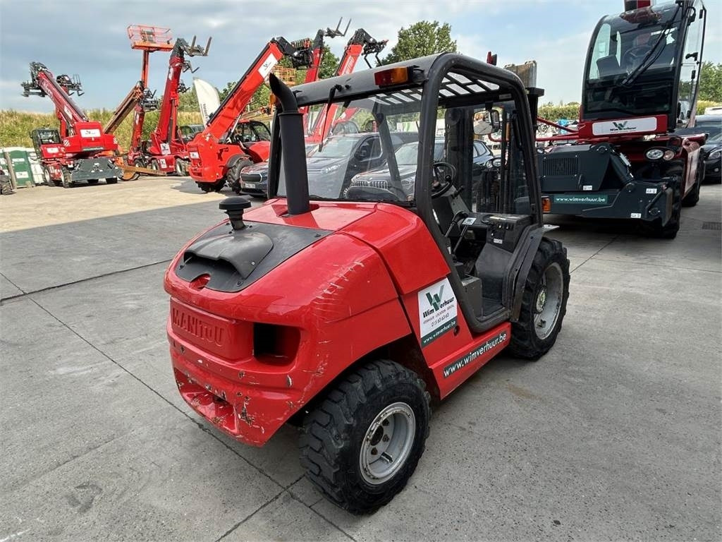 Manitou MH25-4 - Chariot tout terrain: photos 3 Manitou MH25-4 - Chariot tout terrain: photos 3