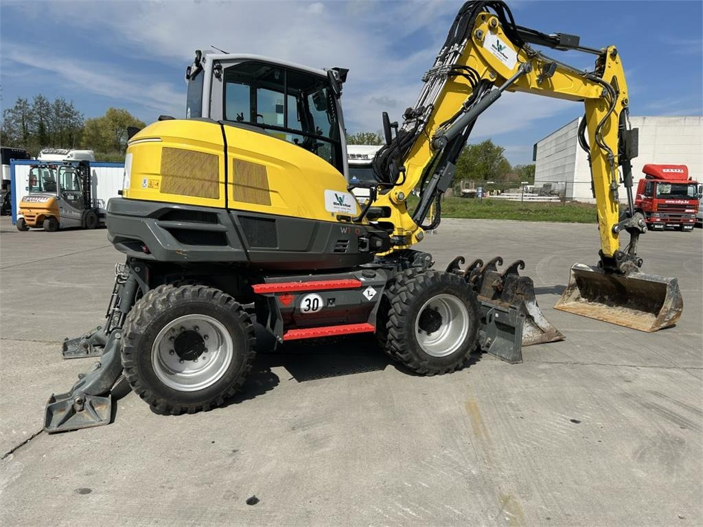 Wacker Neuson EW100 (9020) - Pelle sur pneus: photos 3 Wacker Neuson EW100 (9020) - Pelle sur pneus: photos 3