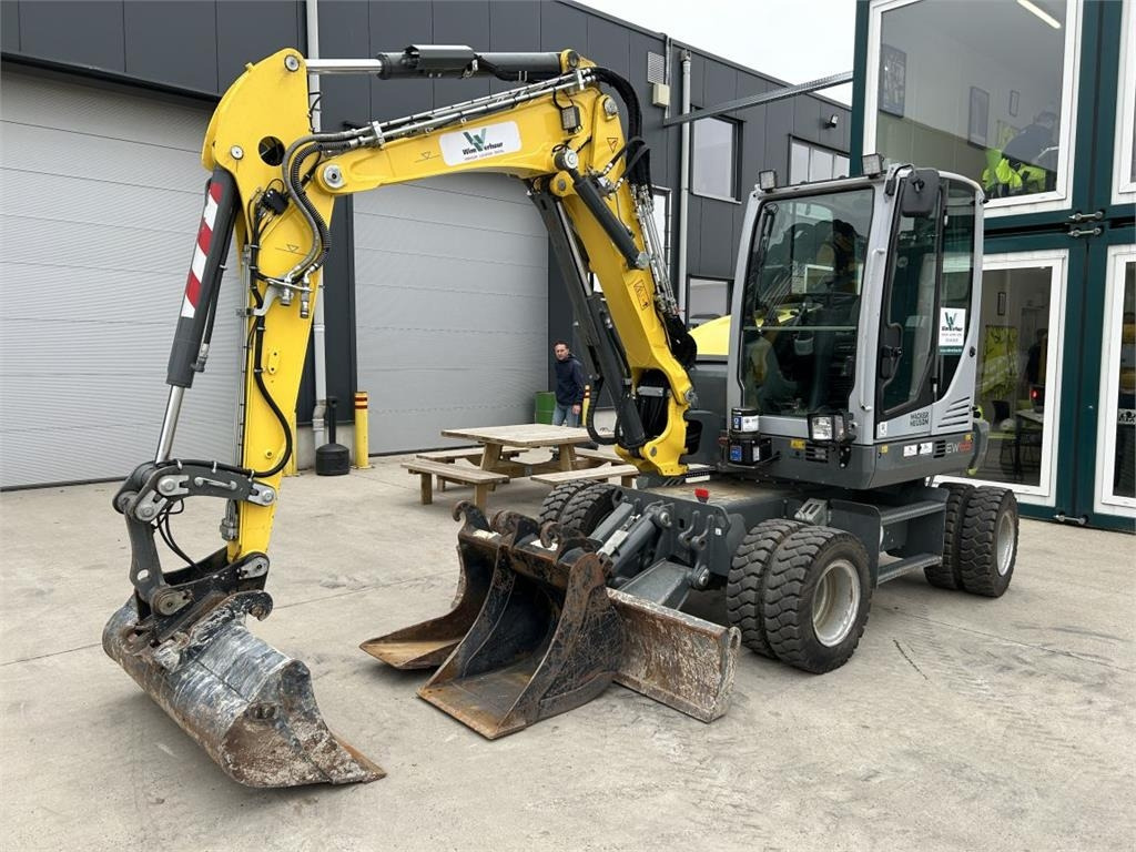 Wacker Neuson EW65 (8946) - Pelle sur pneus: photos 2 Wacker Neuson EW65 (8946) - Pelle sur pneus: photos 2