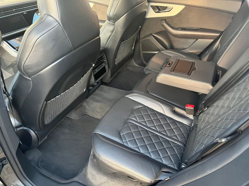 Audi Q8 50 TDI quattro tiptronic 22 Zoll*3xSline*Pano Audi Q8 50 TDI quattro tiptronic 22 Zoll*3xSline*Pano - SUV: photos 4 Audi Q8 50 TDI quattro tiptronic 22 Zoll*3xSline*Pano Audi Q8 50 TDI quattro tiptronic 22 Zoll*3xSline*Pano - SUV: photos 4