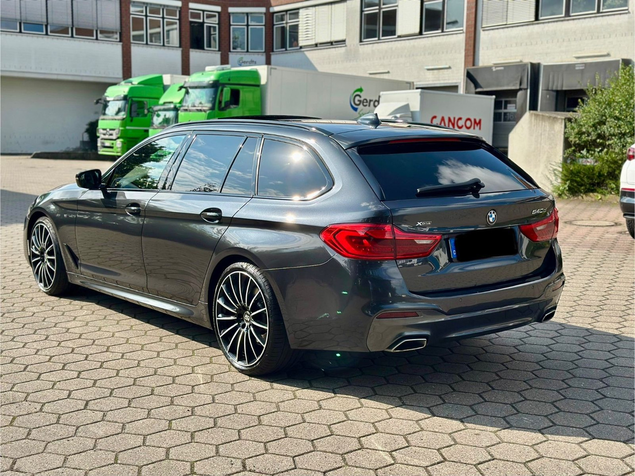 BMW M 540d xD Touring A*M Sport*HuD*20 Zoll*Pano*LED - Voiture break: photos 2 BMW M 540d xD Touring A*M Sport*HuD*20 Zoll*Pano*LED - Voiture break: photos 2