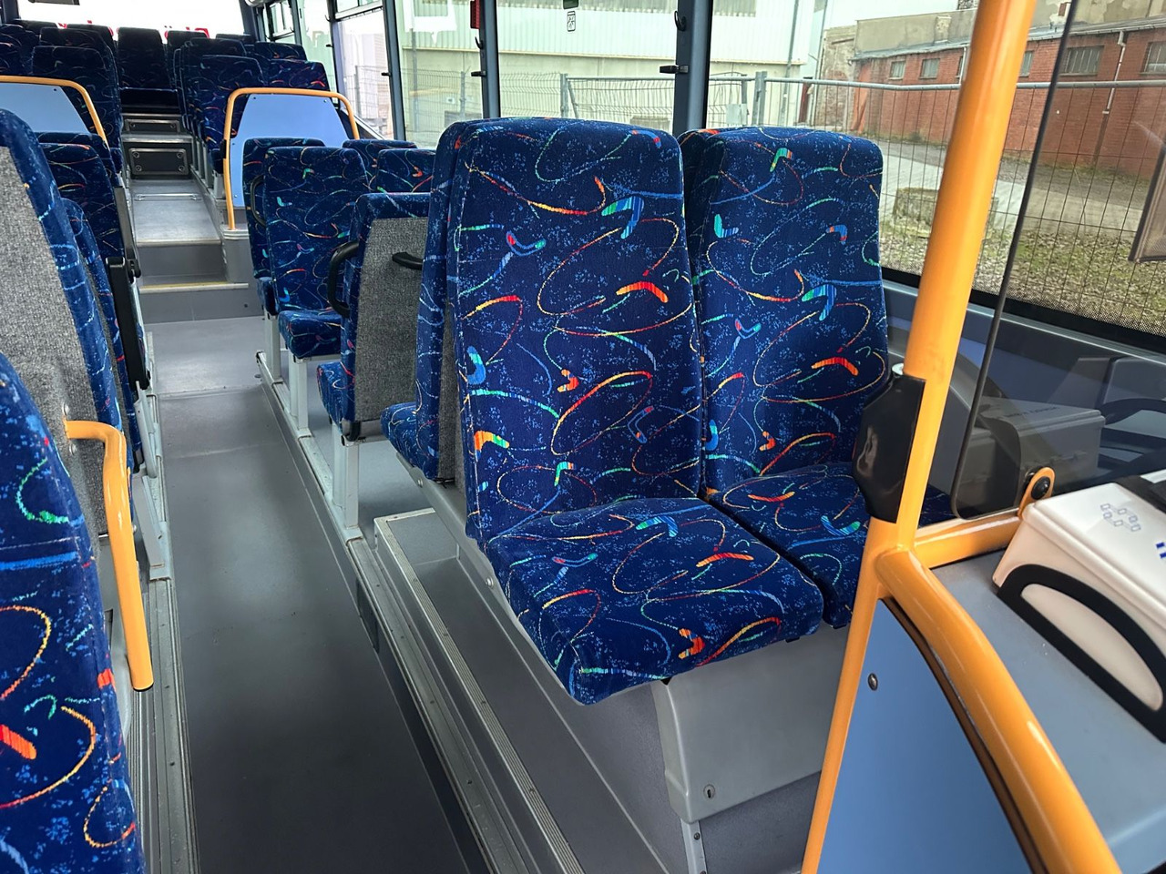 Iveco Irisbus Crossway LE SFR 152 DE*100 km/h*Schalt Iveco Irisbus Crossway LE SFR 152 DE*100 km/h*Schalt - Bus urbain: photos 5 Iveco Irisbus Crossway LE SFR 152 DE*100 km/h*Schalt Iveco Irisbus Crossway LE SFR 152 DE*100 km/h*Schalt - Bus urbain: photos 5