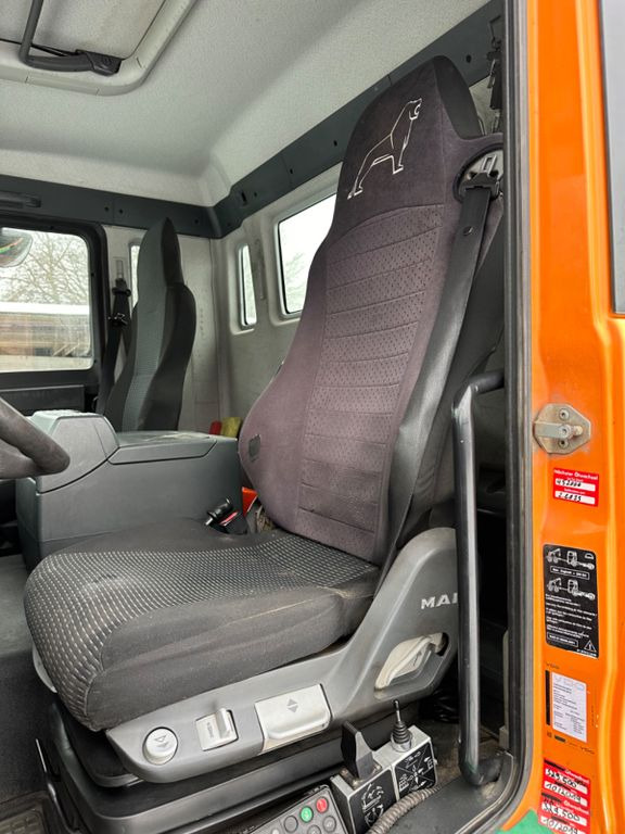 MAN TGS 26.400 6X2-2 BL Meille RK 20.70 Absetzkipper MAN TGS 26.400 6X2-2 BL Meille RK 20.70 Absetzkipper - Camion multibenne: photos 4 MAN TGS 26.400 6X2-2 BL Meille RK 20.70 Absetzkipper MAN TGS 26.400 6X2-2 BL Meille RK 20.70 Absetzkipper - Camion multibenne: photos 4