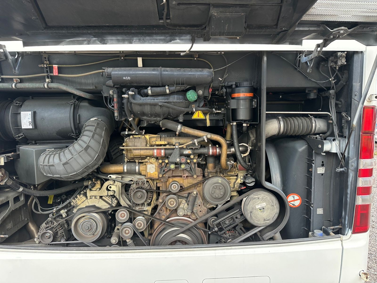 Mercedes-Benz Travego O580 16 RHD-M (LuxLine*Euro 6*TOP*DE) - Autocar: photos 5 Mercedes-Benz Travego O580 16 RHD-M (LuxLine*Euro 6*TOP*DE) - Autocar: photos 5