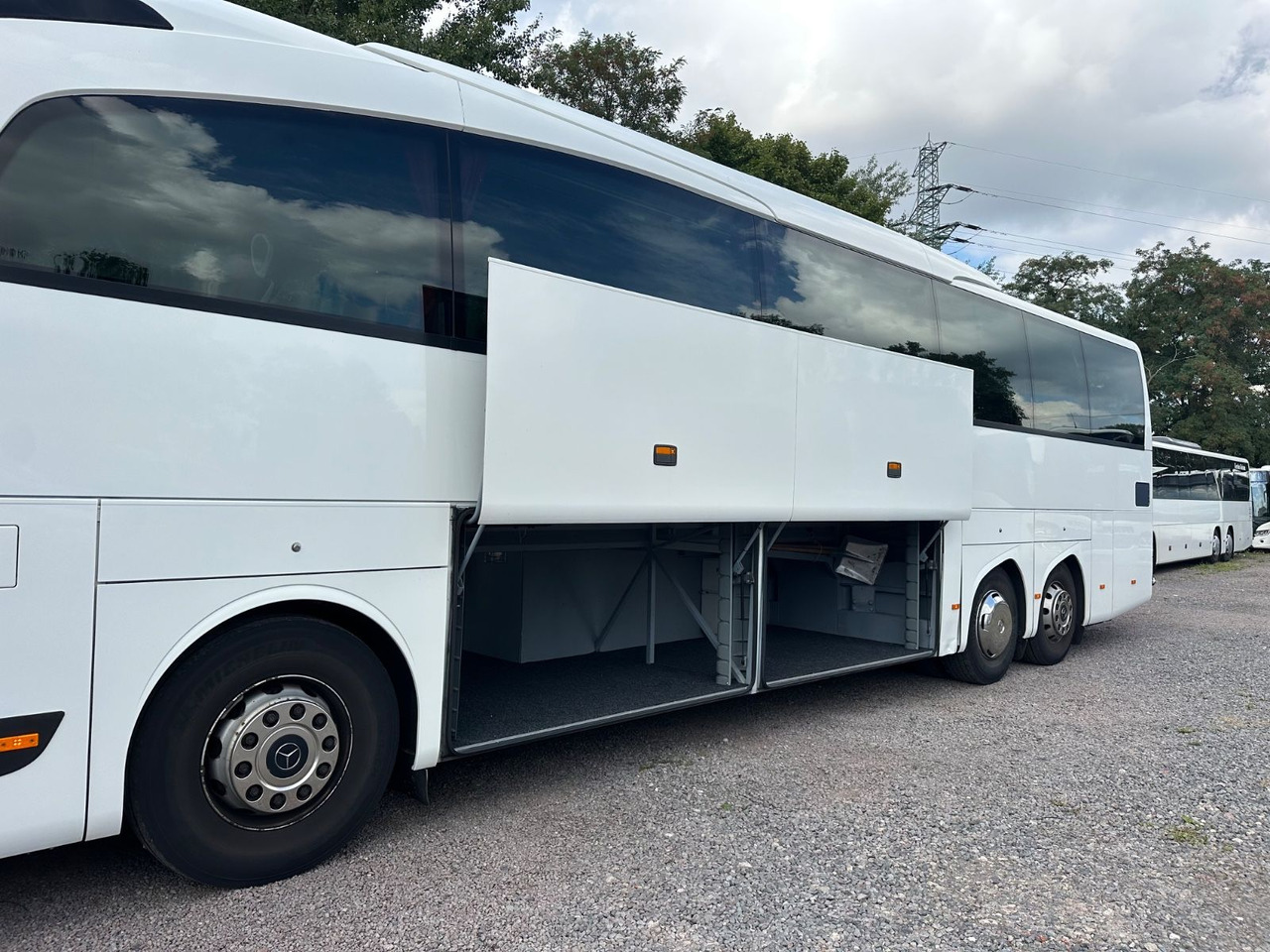 Mercedes-Benz Travego O580 16 RHD-M (LuxLine*Euro 6*TOP*DE) - Autocar: photos 3 Mercedes-Benz Travego O580 16 RHD-M (LuxLine*Euro 6*TOP*DE) - Autocar: photos 3