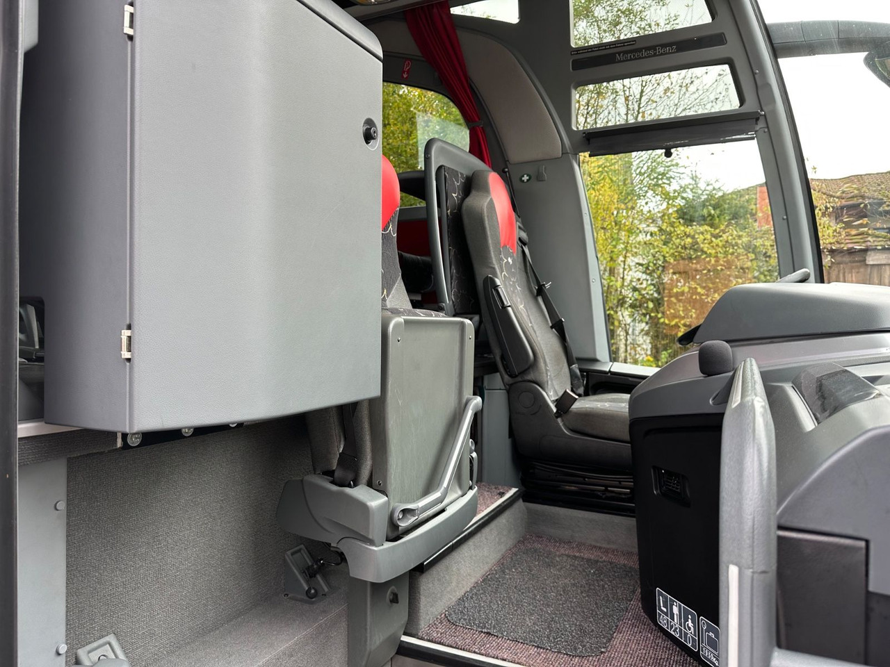 Mercedes-Benz Travego O580 16 RHD-M (LuxLine*TOP*DE) - Autocar: photos 4 Mercedes-Benz Travego O580 16 RHD-M (LuxLine*TOP*DE) - Autocar: photos 4
